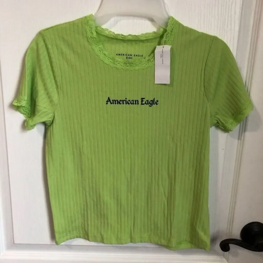 American Eagle‎ Girls Size 16 Green Ribbed Cropped Tee Lettuce-Edge Trim NWT